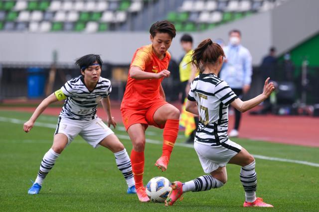 开云体育app-【奥预赛】王霜梅开二度 女足总分4比3韩国晋级奥运